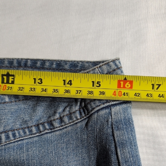 SO Blue Ankle Cropped Jeans with Relaxed Fit - Picture 6 of 8